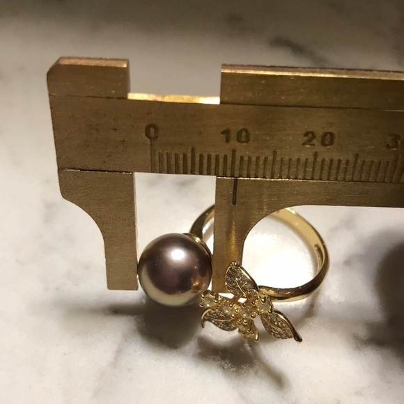 AAA 10.5mm Custom Made Genuine Pearl Clover Ring - Picture 10 of 15